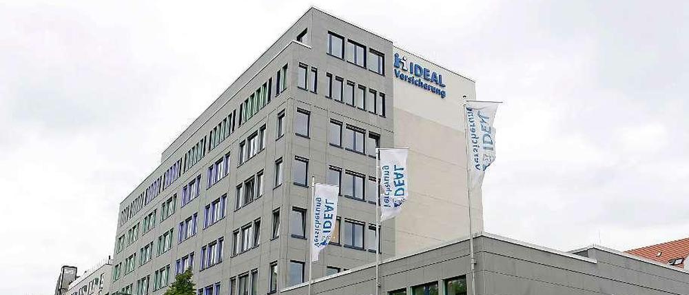 Die Ideal-Versicherung will die Bestände mehrerer Sterbekassen übernehmen.