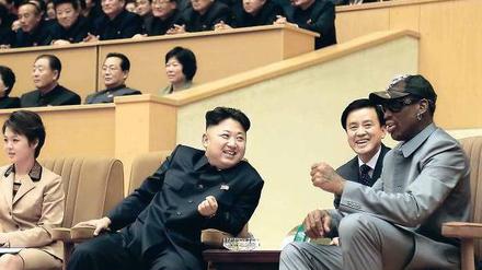 Ein Amerikaner in Pjöngjang. Nordkoreas Diktator Kim Jong Un und sein Freund Dennis Rodman.