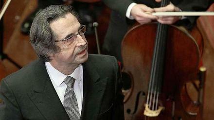 Riccardo Muti beim Weihnachtskonzert im römischen Senat, 2012. 