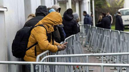 Millionen Euro fließen in Neukölln in eine provisorische Flüchtlingsunterkunft.