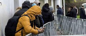 Millionen Euro fließen in Neukölln in eine provisorische Flüchtlingsunterkunft.