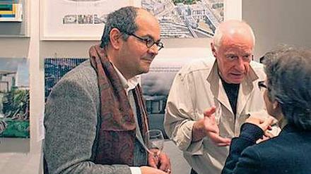 Die Vernissage mit Architekt Axel Schultes (Mitte).