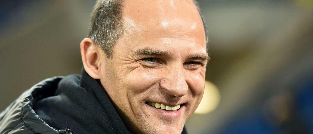 Der bekannte Neue. Viktor Skripnik spielte schon unter Ex-Trainer Thomas Schaaf bei Werder. Seit Ende vergangenen Jahres ist er Bremens Trainer.