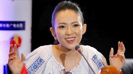 Sie ist vermutlich die erste Frau, die einen Heiratsantrag von einer Drohne übermittelt bekommen hat: Die chinesische "Tiger & Dragon"-Schauspielerin Zhang Ziyi.