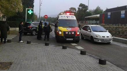 Krankenwagen am Rande der Fan-Krawalle in Madrid: Spanien steht unter Schock.