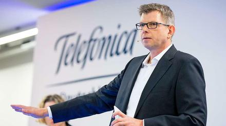 Flach halten. Telefonica-Deutschlandchef Dirks erwartet, dass sich die Übernahme bereits im laufenden Jahr beginnt auszuzahlen. 