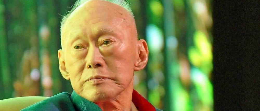 Singapurs Staatsgründer Lee Kuan Yew ist im Alter von 91 Jahren verstorben.