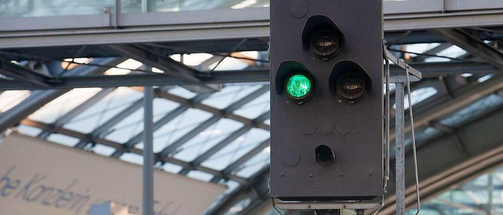Freie Fahrt, ab heute Abend auch wieder für die S-Bahn und den Bahnverkehr in Berlin.