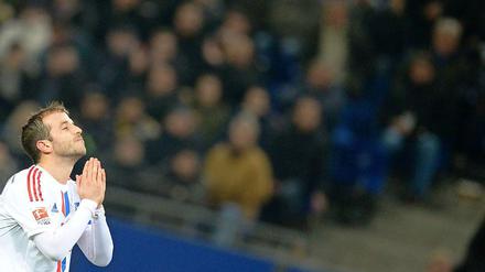 Hilf nur noch beten? HSV-Motor Rafael van der Vaart.