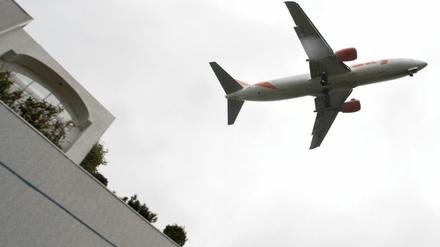 Störfaktor. Seit die Pläne zu den Schönefelder Flugrouten bekannt wurden, sorgen sich viele Anwohner der Stadt um ihre Ruhe.
