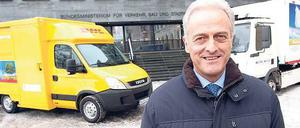 Minister und Modelle. Mit insgesamt 1,3 Millionen Euro wird Verkehrsminister Ramsauer (CSU) das Berliner Projekt unterstützen. Foto: dpa