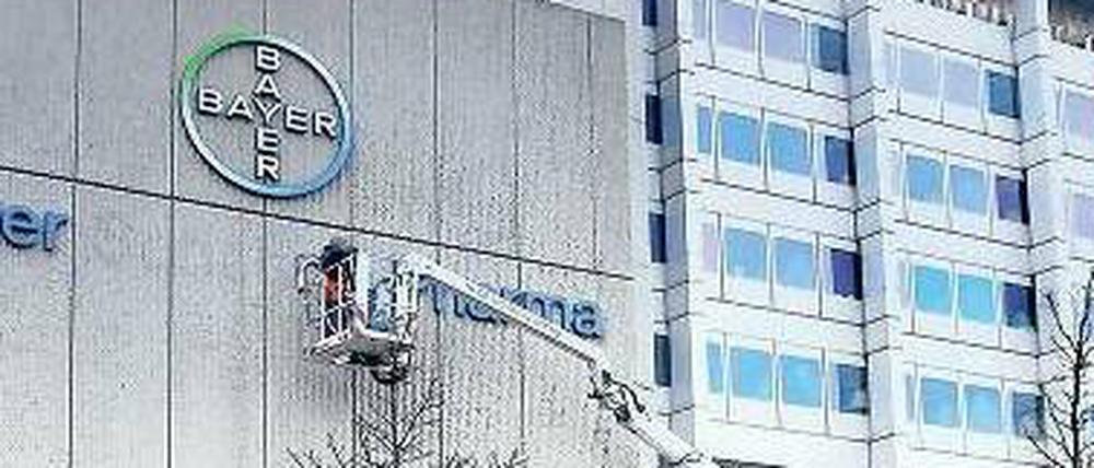Abgeschraubt und abgeschrieben. Das Abschaffen des Namens Schering und juristische Auseinandersetzungen um Genreis haben das Geschäft belastet.