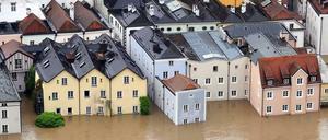 Passau unter Wasser. In Juni rollte eine Hochwasserwelle durch halb Deutschland. Die Furcht der Deutschen vor Naturkatastrophen ist wohl auch deshalb auf Platz zwei gerückt. 