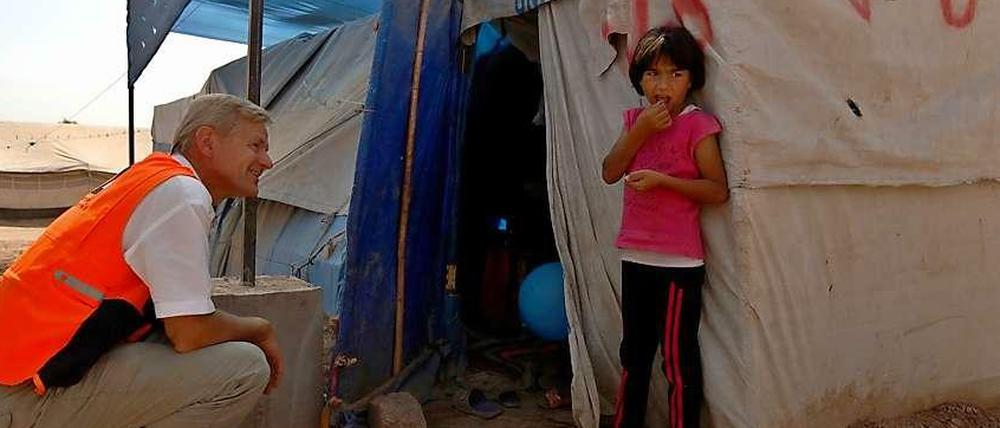 Der norwegische Politiker Jan Egeland war Koordinator für Nothilfe der Vereinten Nationen. Jetzt besuchte er syrische Flüchtlinge in ihren Lagern.