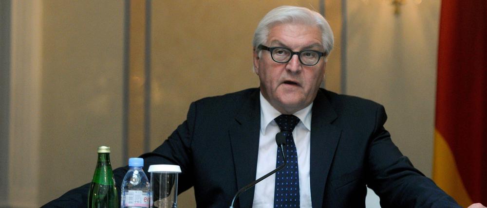 Bundesaußenminister Frank-Walter Steinmeier sieht keine militärische Rolle Deutschlands im Irak.