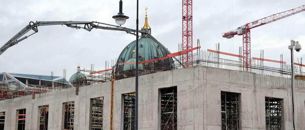 Der Rohbau wächst rasch empor: Baustelle des Humboldtforums.