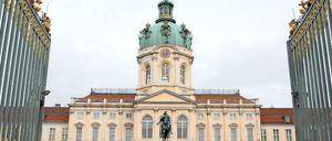 Nach zweijähriger Sanierung öffnen sich am Freitag wieder die Türen zum Neuen Flügel am Schloss Charlottenburg.