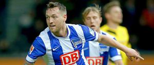 Kaum zu glauben, aber wahr: Julian Schieber schießt Hertha zum Sieg gegen den BVB.