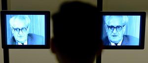 Fritz Bauer im Interview bei der Ausstellung "Fritz Bauer. Der Staatsanwalt. NS-Verbrechen vor Gericht".