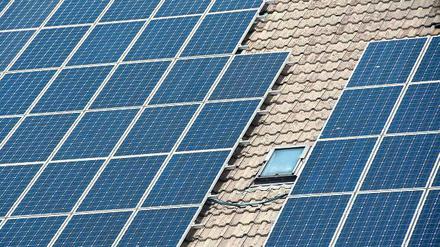 Energiefeld. Lohnt sich der Strom vom eigenen Dach überhaupt noch? Ja, sagen Experten – wenn möglichst viel davon selbst verbraucht wird.