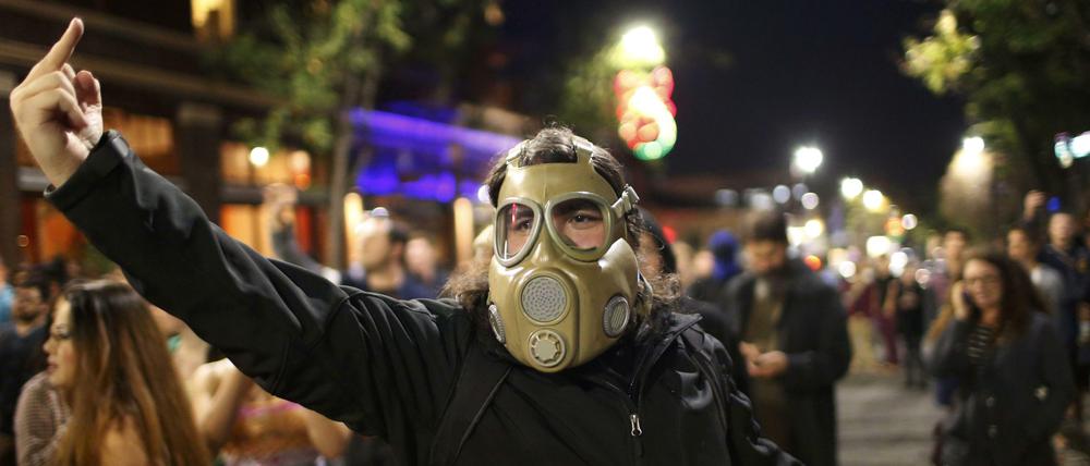 Protest in Berkeley, Kalifornien, gegen die Entscheidung der Grand Jury im Falle Erik Garner, der infolge von Polizeigewalt ums Leben gekommen war.