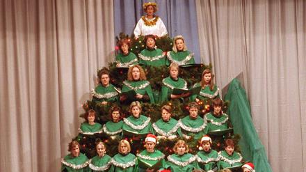 Der singende Weihnachtsbaum oder Green Christmas: Weihnachtslieder, die uns als Ohrwürmer heimsuchen, sind oft englische Popsongs.