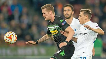 Borussia Mönchengladbach (hier mit André Hahn, l.) will den FC Zürich auf Distanz halten.