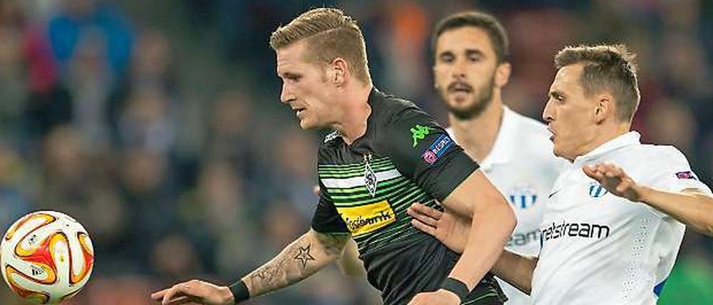 Borussia Mönchengladbach (hier mit André Hahn, l.) will den FC Zürich auf Distanz halten.