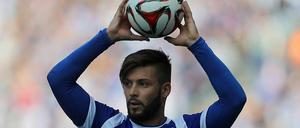 Einwurf Plattenhardt. Herthas Verteidiger rechnet sich für das Spiel am Samstag in München etwas aus. 
