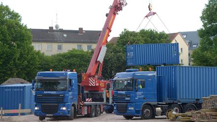 Ein Wall aus Containern sicherten die Fundstelle der Weltkriegsbombe in Hannover.
