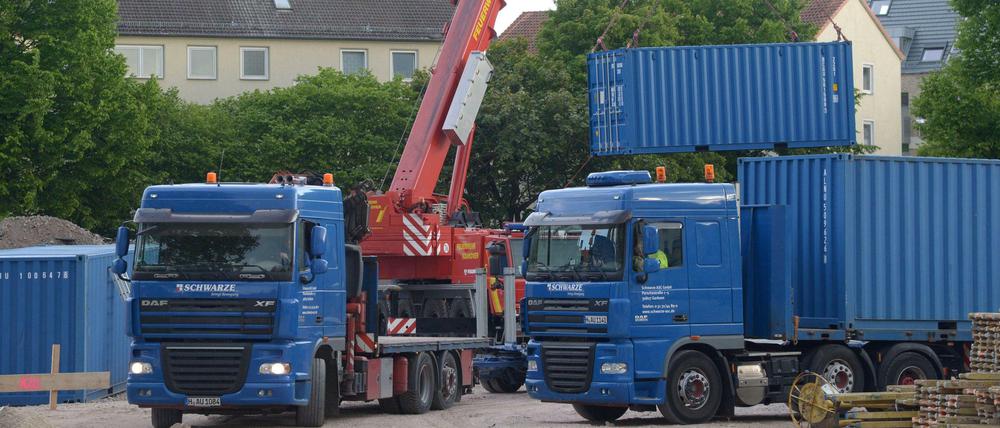 Ein Wall aus Containern sicherten die Fundstelle der Weltkriegsbombe in Hannover.