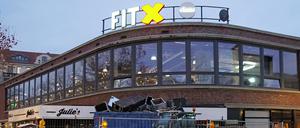 Aktuelle Ansicht des früheren Kabaretts der Komiker im Woga-Komplex von Erich Mendelsohn am Lehniner Platz in Berlin-Wilmersdorf.