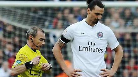 Großer Mann - was nun? Zlatan Ibrahimovic muss vom Platz.