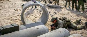 Das US-Militär soll auch die umstrittenen Freiwilligenbataillone trainieren. 