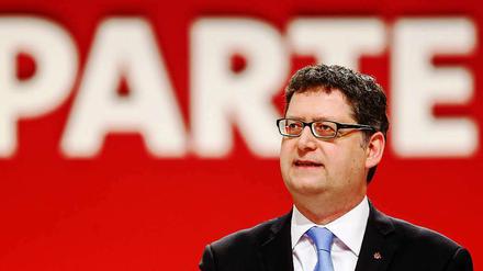 Thorsten Schäfer-Gümbel ist seit dem 15. November 2013 stellvertretender Bundesvorsitzender der SPD. Außerdem steht der 45-Jährige an der Spitze der hessischen Sozialdemokraten.