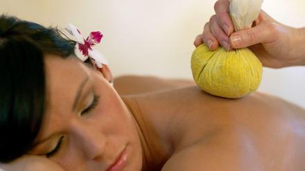 Mit Gutscheinen für Dienstleistungen wie Massagen und Produkte zum Sonderpreis wurde Groupon bekannt.