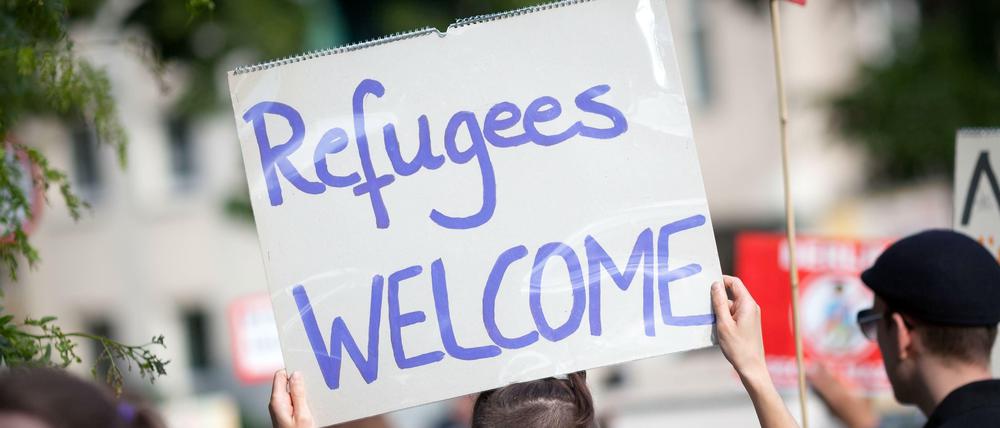 In Berlin wird am Wochenende auch für Flüchtlings-Rechte protestiert.