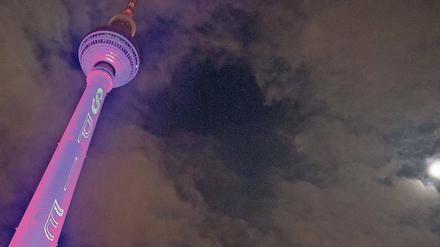 Der Fernsehturm am Alexanderplatz ist der höchste Werbeträger der Stadt – aber nicht der einzige.