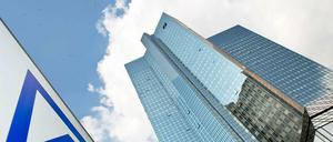 Die Deutsche Bank stockt ihren Kapitalpuffer auf.