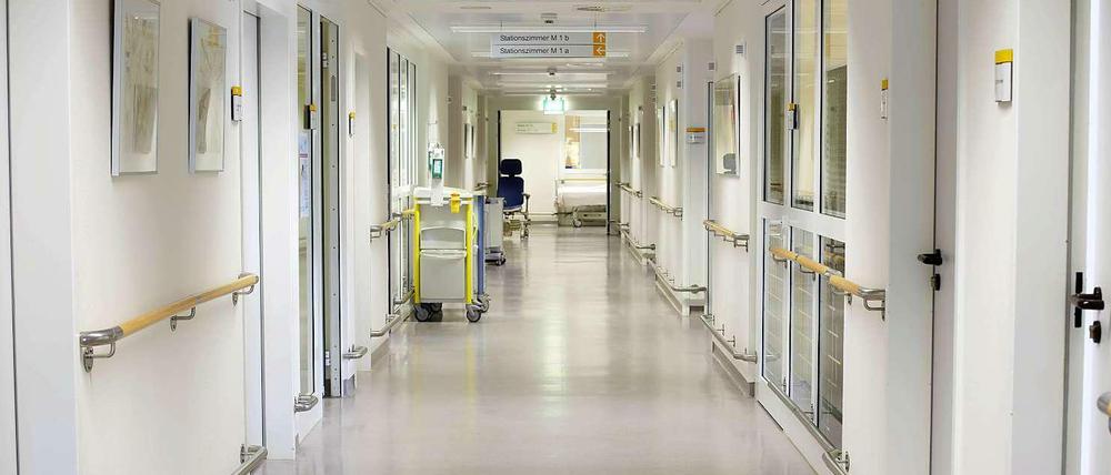 Die beste Klinik finden. Manche Hygieniker fürchten dass Krankenhäuser, die alle Infektionen korrekt erfassen und veröffentlichen, Patienten verlieren könnten. 