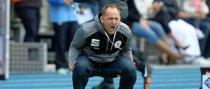 Eintracht-Trainer Thorsten Lieberknecht glaubt, dass seine Mannschaft den Klassenerhalt verdient. 