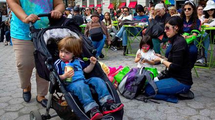Mittelstandsfamilie am Union Square, Manhattan.