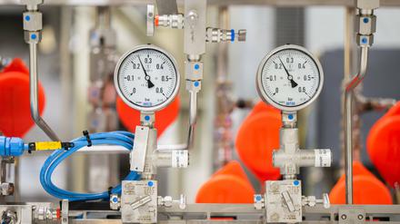 Armaturen am Astora Gasspeicher in Rehden. 