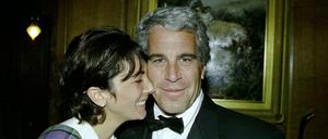 Ghislaine Maxwell und Jeffrey Epstein, das vermeintliche Traumpaar der Reichen und Schönen.