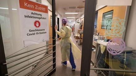 17.000 Corona-Patienten werden derzeit auf Normalstationen behandelt.