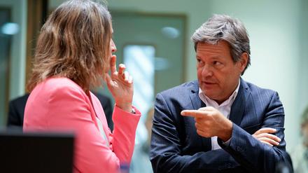 Beratungen auf EU-Ebene. Wirtschaftsminister Robert Habeck und Spaniens Energieministerin Teresa Ribera Rodriguez in Brüssel.