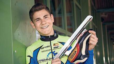 Lukas Mann (15) stammt aus einer Eisschnelläufer-Familie und träumt von einer Olympiateilnahme. 