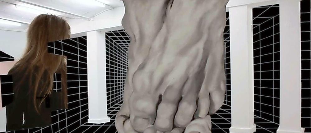 Elín Hansdóttir: Suspendion of Disbelief, 2015, Videostill.