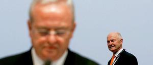 In den Rücken gefallen. Ferdinand Piech (l.) hat VW-Chef Martin Winterkorn öffentlich brüskiert.