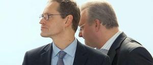„Henkel will sich verstecken.“ Um den BER-Aufsichtsrat gibt es Streit, mittendrin der Innensenator (rechts). 